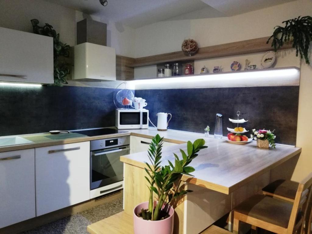 Apartamento Galéria šťastie Senec Exterior foto