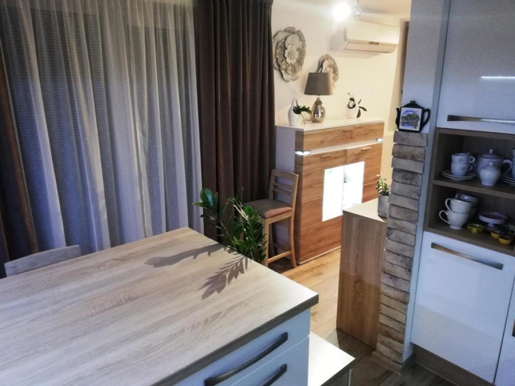 Apartamento Galéria šťastie Senec Exterior foto