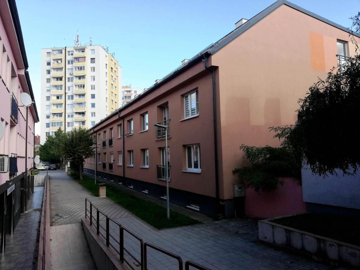 Apartamento Galéria šťastie Senec Exterior foto